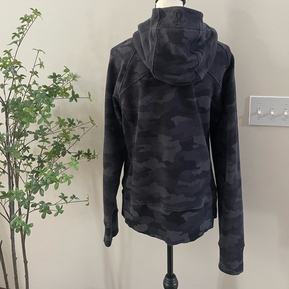 Lululemon camo full zip scuba - Picture 2 of 10